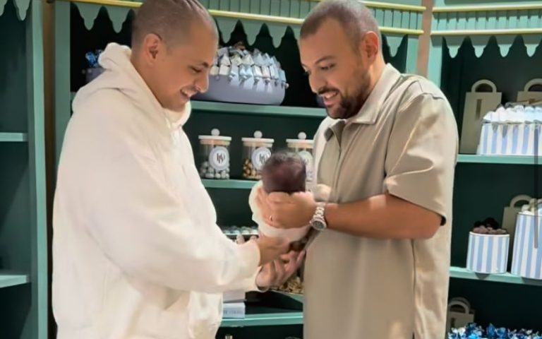 طه إيسو يشارك جمهوره فرحته بقدوم المولود الجديد لشقيقه