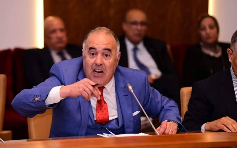برلماني بامي يدافع عن التويزي: "عبارة "طحن الورق" مجازية وثمن الورق أغلى من القمح والشعير "