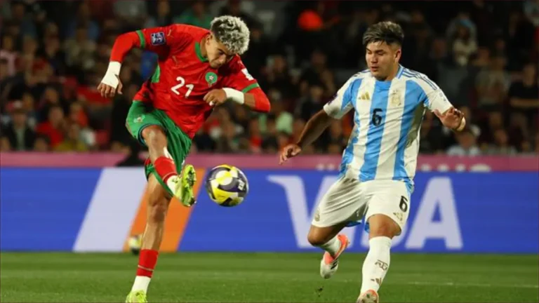 ميسي يوجه رسالة دعم للاعبي الأرجنتين بعد خسارتهم أمام المغرب(صورة)