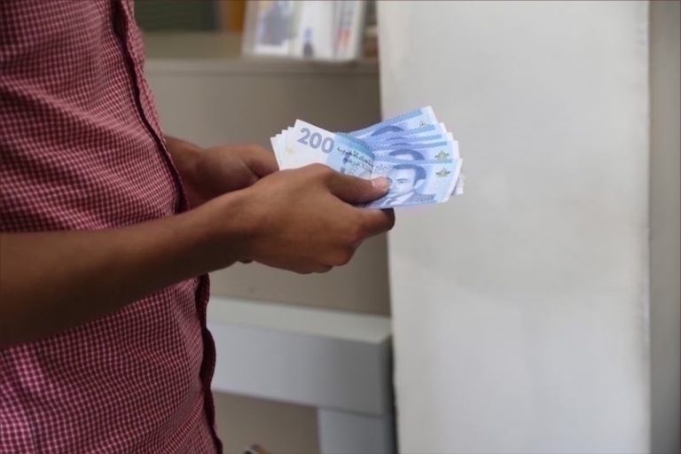 شبكات تستغل تعاطف المغاربة مع غزة لجمع تبرعات وهمية قرب المساجد والأحياء الشعبية