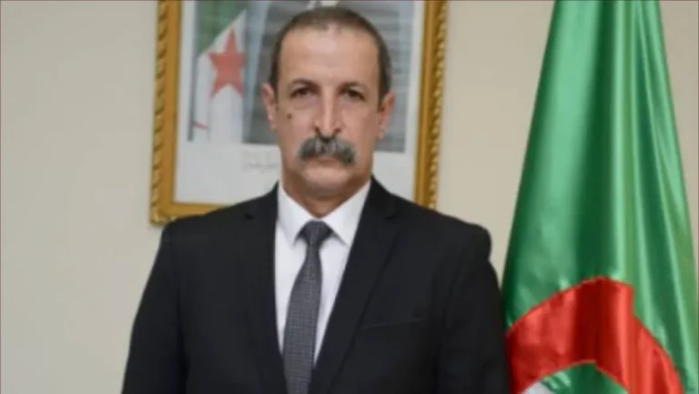 وزير الاتصال الجزائري الأسبق جمال كعوان