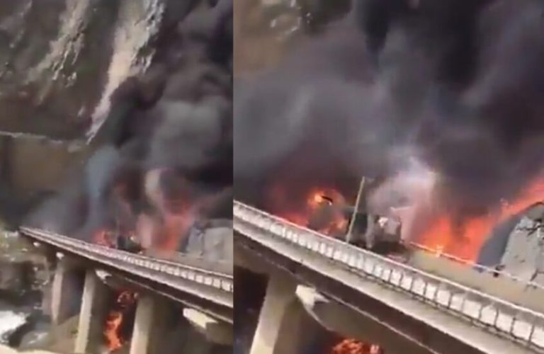 صورة من الحادث