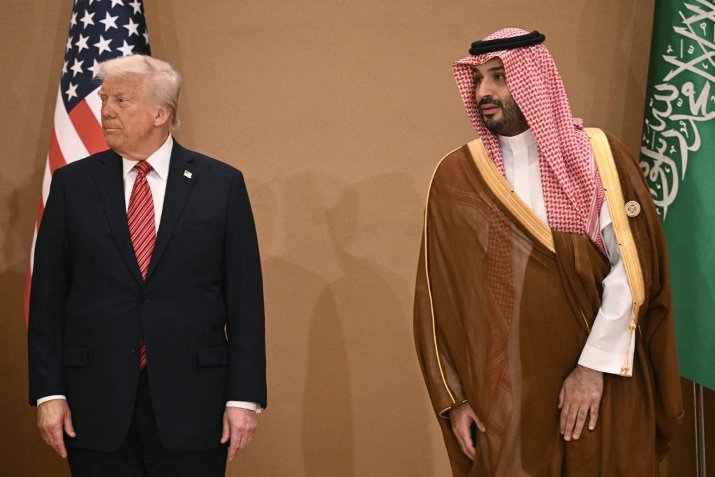 ترامب يرفض سؤالاً صحفيا حول خاشقجي.. وبن سلمان يعلّق: كان خطأً