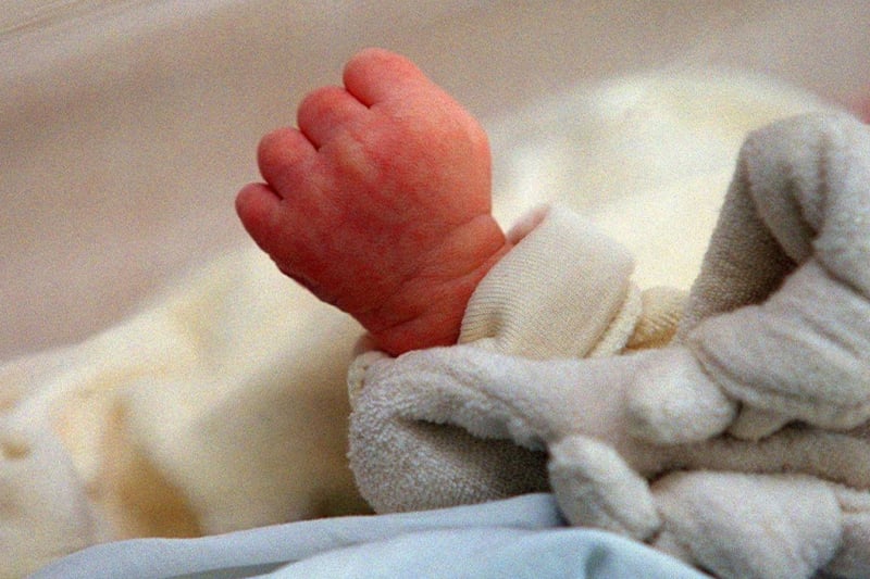 في واقعة صادمة.. العثور على جثة رضيعة مدفونة داخل أرض خالية بطنجة