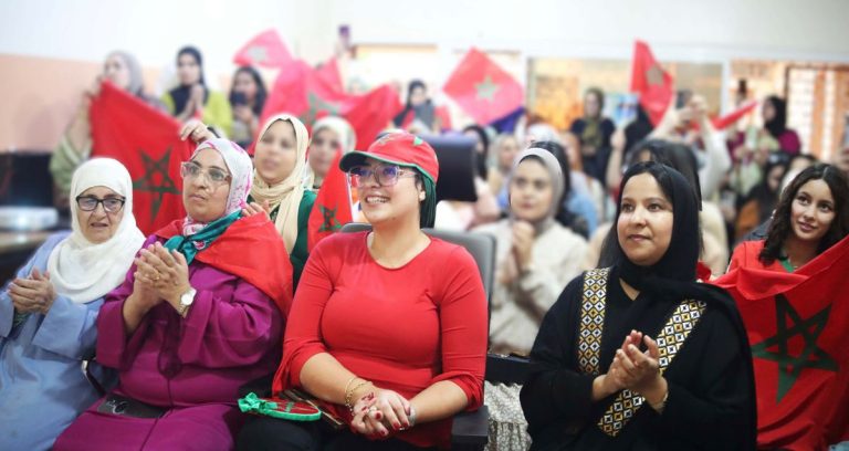 الأندية النسوية بالناظور تحتفل بذكرى المسيرة الخضراء