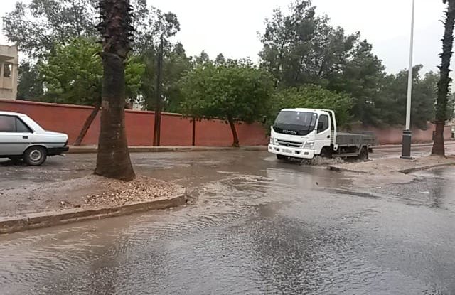أمطار الخير بإقليم سطات.. إنعاشٌ للآمال وفضحٌ للبنيات التحتية