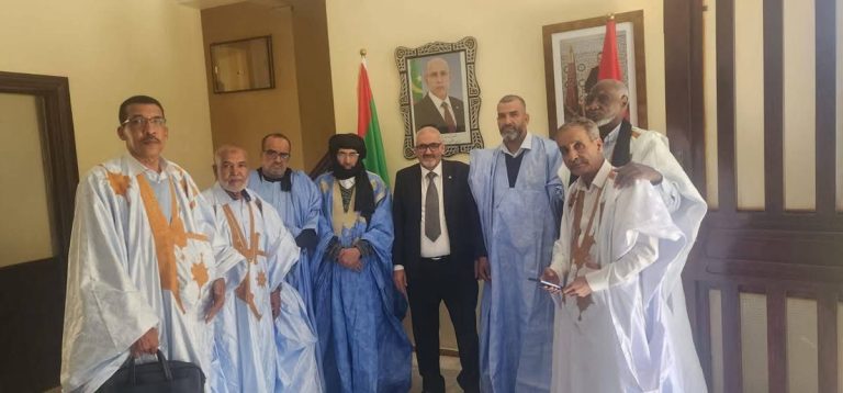 وفد قبائل جنوب المملكة يطالب بفتح قنصلية موريتانية بالعيون