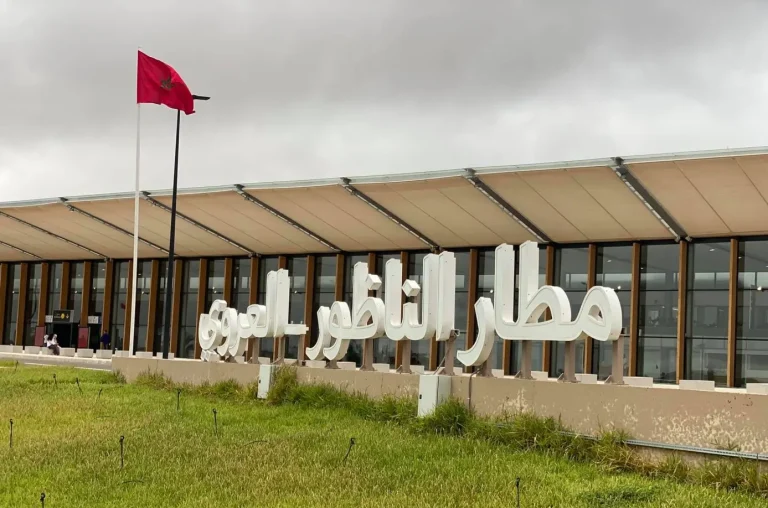 بمُبرّر امتلاء المقاعد.. منع سيدة من السفر بمطار الناظور رغم توفرها على تذكرة