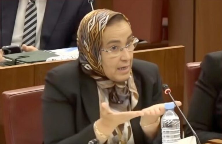 خديجة الزومي