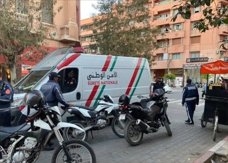 انفراد.. أمن مراكش يعتقل "مول حانوت" بحوزته كيلوغرام من الشيرا