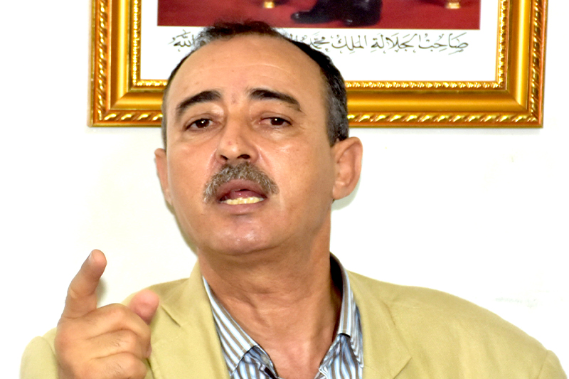 الطاهر سعدون يستعد لمقاضاة عبد الإله مول الحوت