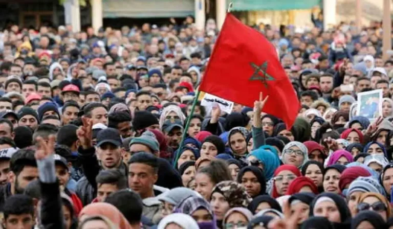 دور الشباب في الرقي بالعمل السياسي بعيدا عن البهرجة.. السياسيون الذين نريد