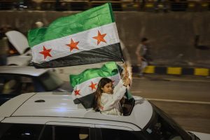 دمشق تحتفل بالذكرى الأولى للتحرير: بين الفرح والذاكرة المؤلمة