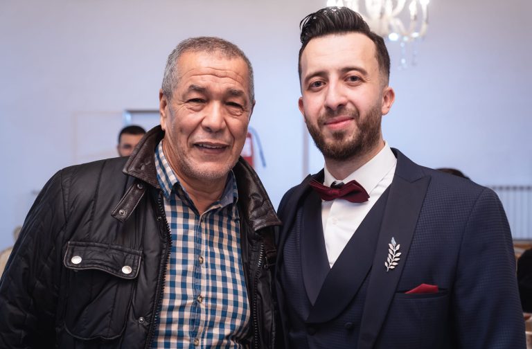 مؤثر جزائري يسائل تلفزيون بلده حول أخباره الدائمة عن المغرب