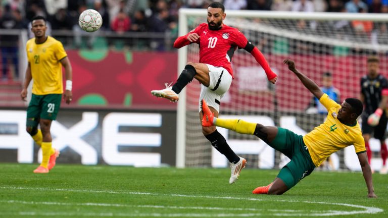 رغم النّقص العدديّ.. المنتخب المصريّ يفوز على جنوب إفريقيا بهدف نظيف