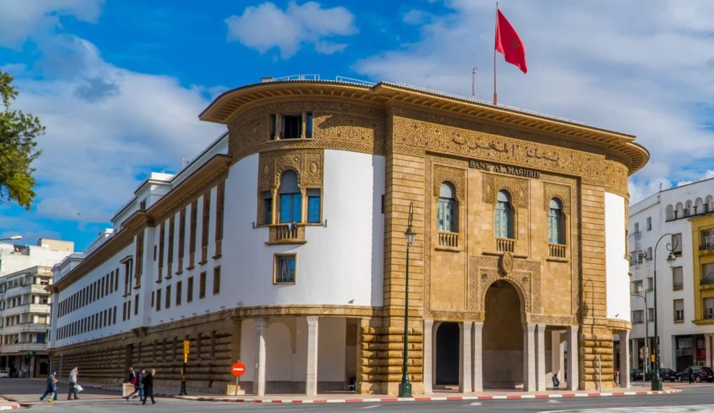 بنك المغرب يلزم جميع الأبناك بإخبار الزبناء بكل اقتطاعات السنة