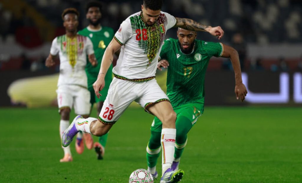 مالي ترافق المغرب لثمن نهائي الكان بعد تعادلها السلبي مع جزر القمر
