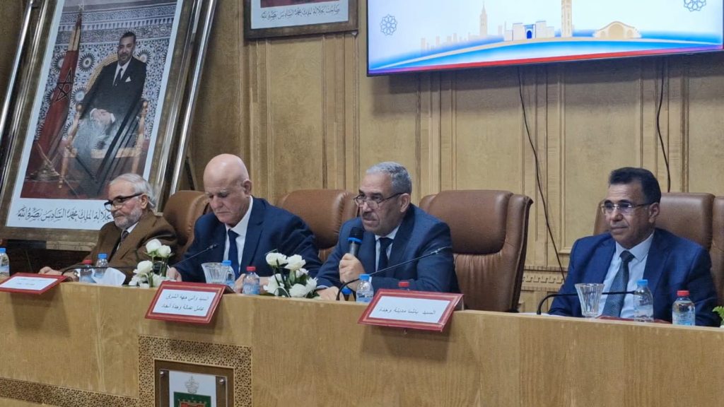 وجدة.. والي جهة الشرق يعقد لقاء تواصلياً مع رئيس ومنتخبي الجماعة لبحث معيقات التنمية