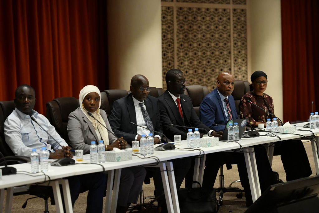 لقجع يستقبل رئيس اللجنة الأولمبية السنغالية لتعزيز التعاون الرياضي بين المغرب والسنغال