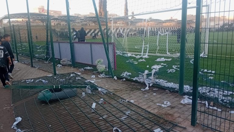 أعمال شغب وتخريب تعكر صفو ديربي الشرق بين المولودية والاتحاد الوجدي (صور)