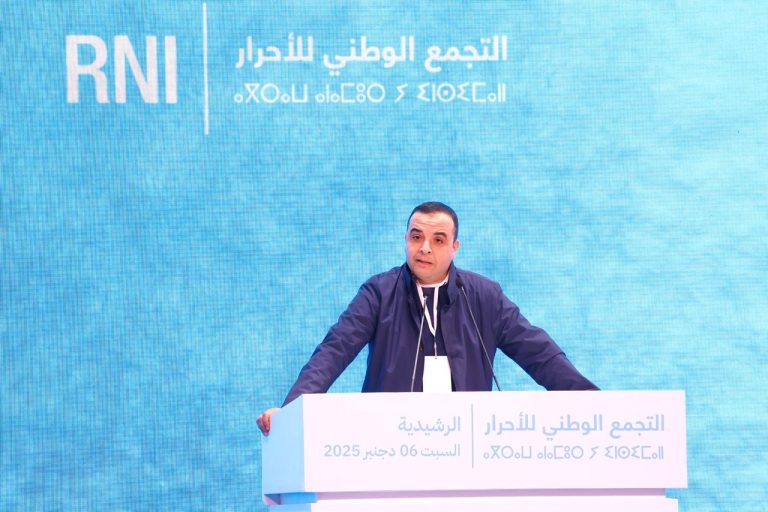 بايتاس: (صنّاع الفرجة) في السياسة آخر من يحق لهم إعطاء الدروس