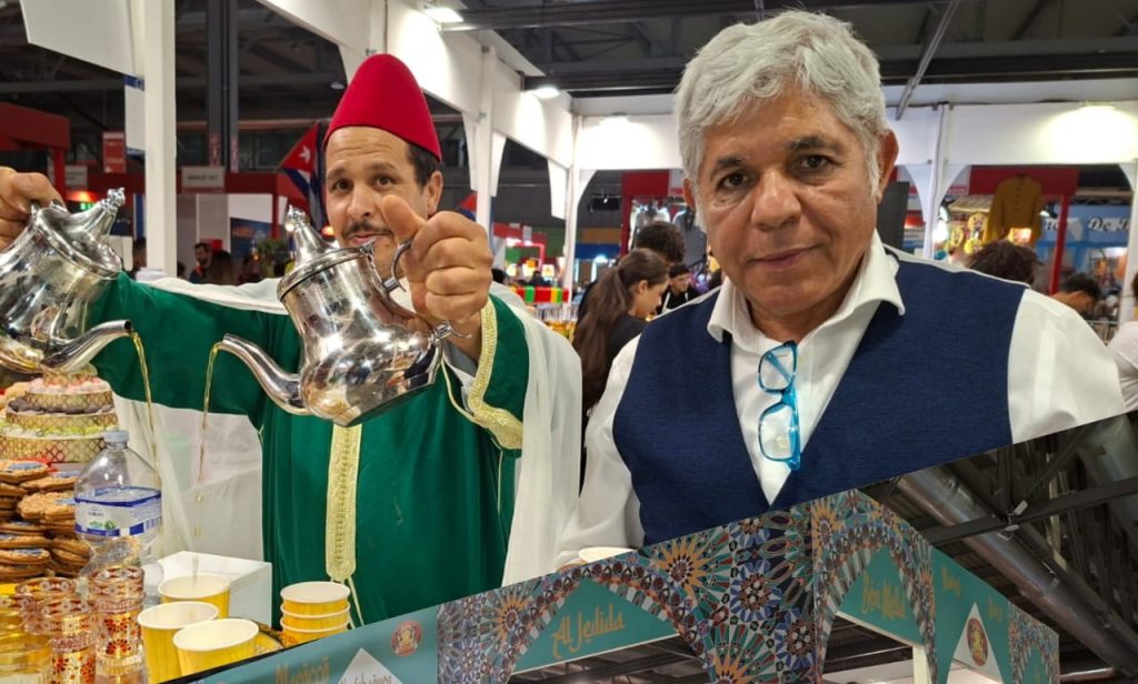 عبد الرحيم مورغاثي.. حضور مغربي واثق يرفع مكانة الشاي الوطني في معرض ميلانو الدولي