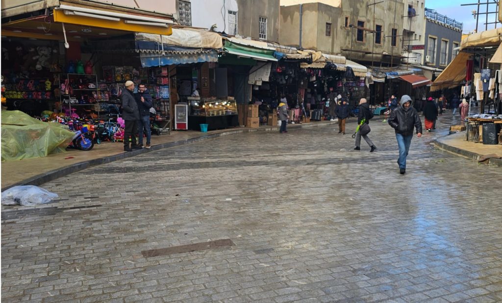 العامل الصبار يعيد لحي لهديم جماليته بمكناس… والأشغال على مشارف الانتهاء