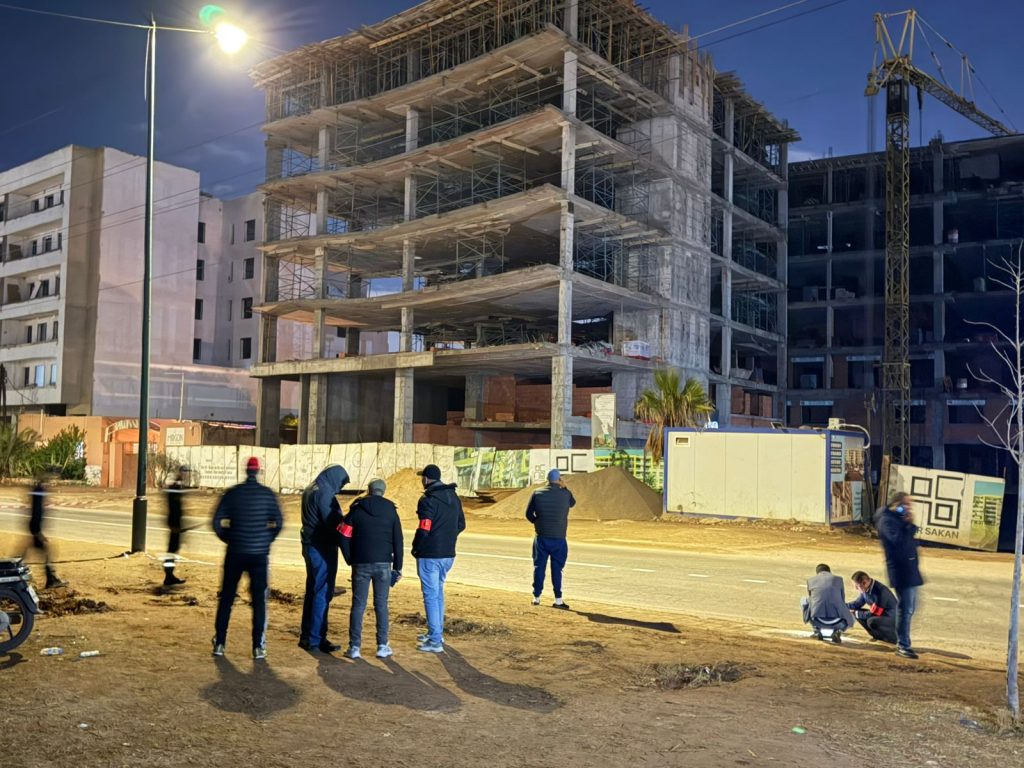 عمارة آيلة للسقوط بعين مزوار تستنفر سلطات مراكش (صور)