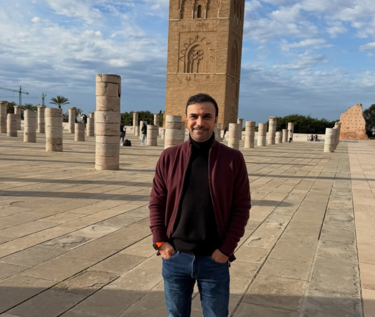من الرباط… خالد الجاسم يروّج للسياحة المغربية بصفر درهم