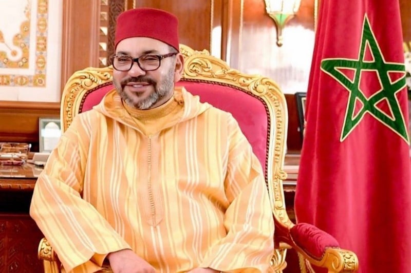 الملك الحكيم يقطع الطريق على المتربصين ويوطد الترابط الإفريقي المتين