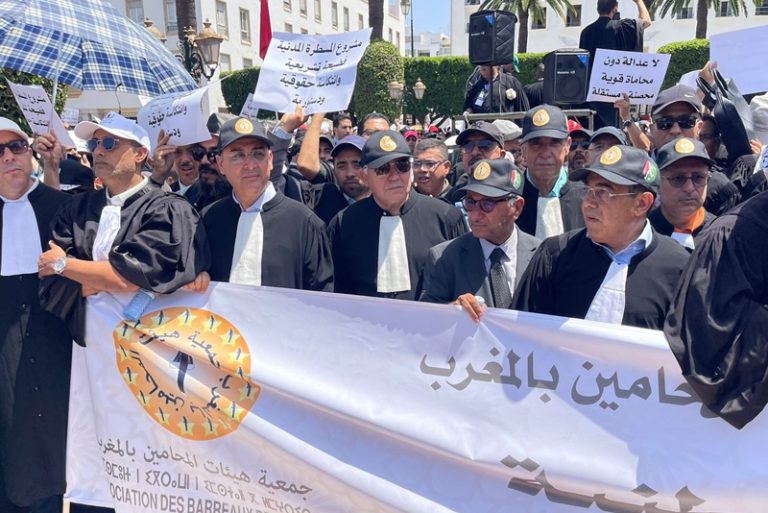 هيئات المحامين تندد بتصريحات وهبي.. وتؤكد رفضها لمشروع قانون المهنة