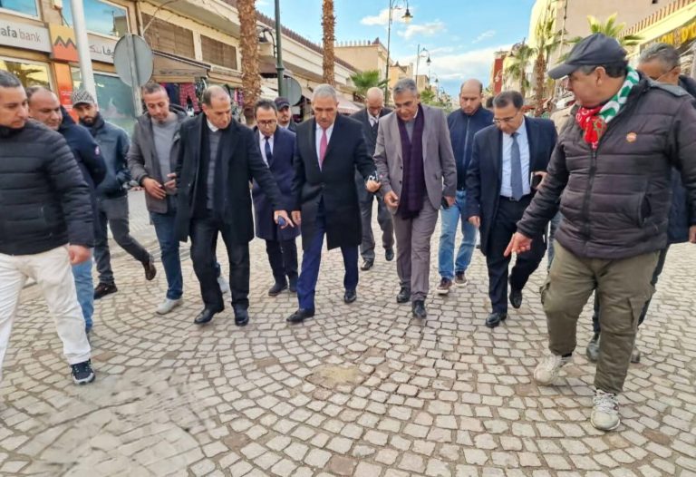 والي الشرق يرفع (الورقة الحمراء) في وجه المقاولات المتعثرة بوجدة