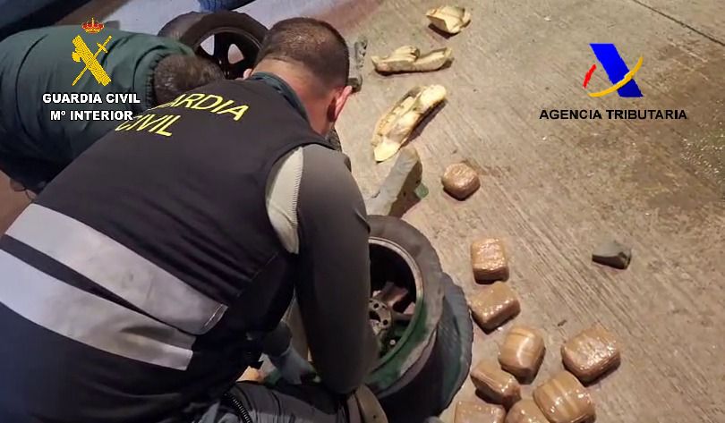 الحرس المدني في مليلية المحتلة يحبط محاولة تهريب 90 كيلوغراماً من الحشيش