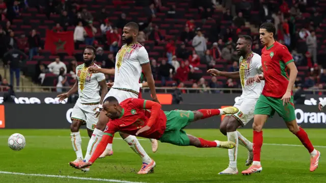 مالي تعتقل عرافا تنبأ ببطل كأس أمم إفريقيا مقابل تبرعات مالية