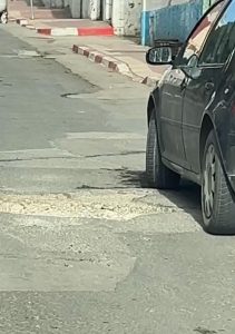 الحسيمة.. طريق سيدي عابد معاناة متواصلة ونداءات متكررة للإصلاح'صور)