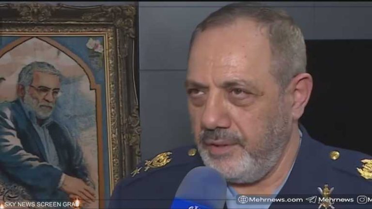 رويترز: مقتل وزير الدفاع الإيراني وقائد الحرس الثوري