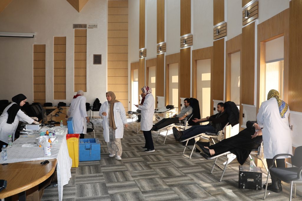عمالة إقليم تازة تنظم حملة للتبرع بالدم لفائدة موظفيها وأعوانها