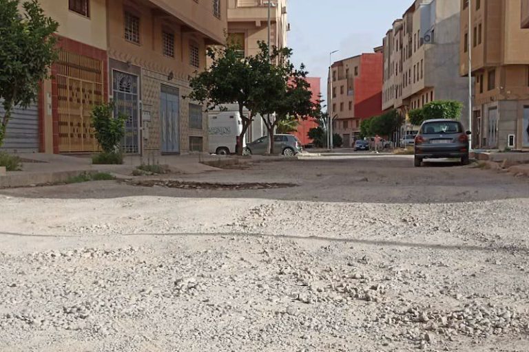 حفر عميقة في شوارع الناظور.. هل ستظل جماعة الناظور نائمة حتى الانتخابات؟