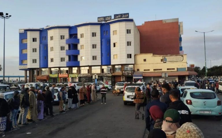 أزمة النقل تربك المواطنين بجهة سوس ماسة… طوابير وانتظار بلا حلول