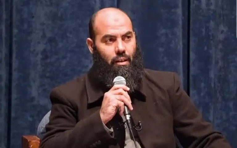 قبل يوم من موعدها.. تعليق محاضرة لياسين العمري بالفنيدق