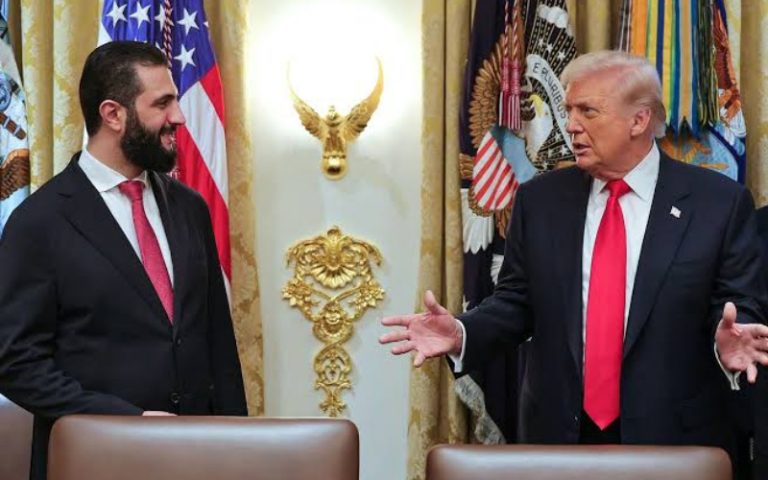 ترامب: أحمد الشرع رجل صارم.. وكنت سببا في وصوله إلى رئاسة سوريا