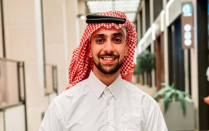 بعد انتشار صوره مغمى عليه..أحمد الصابيري يكشف كواليس حادث السير الذي تعرض له -صورة