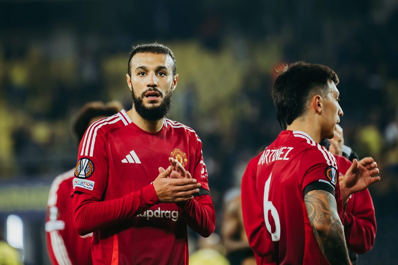 الدوري الإنجليزي يعلن تطبيق بروتوكول إفطار اللاعبين في رمضان