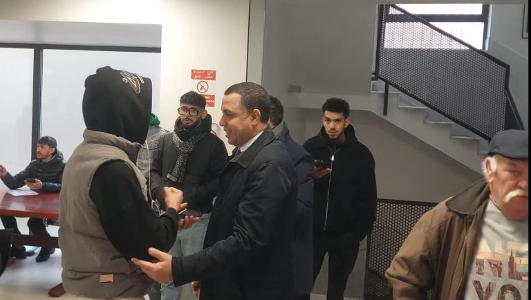 قنصلية مدريد.. هبة بريس تواكب ميدانيا استعدادات عملية التسوية الجماعية