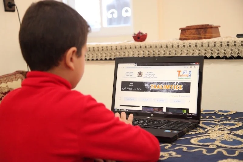 وزارة التربية تفعل التعلم عن بعد بالمناطق المتضررة من الاضطرابات الجوية