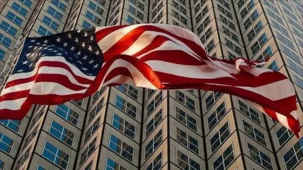 الولايات المتحدة تحث مواطنيها على مغادرة إيران