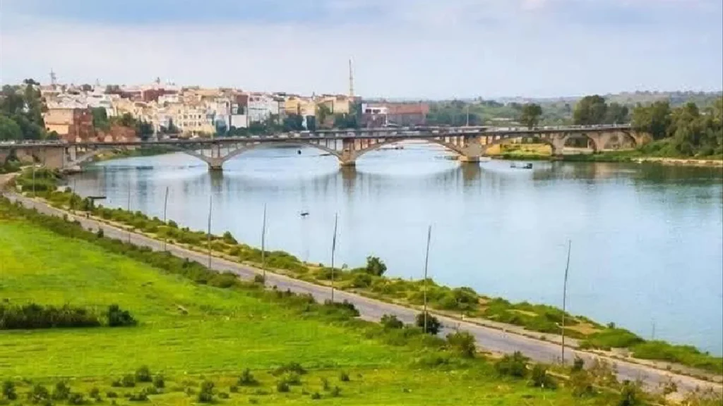 من قمم الأطلس إلى سواحل أزمور.. وادي أم الربيع يستعيد زخمه الطبيعي