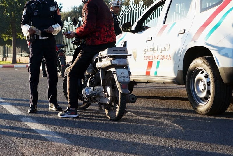 فوضى الدراجات النارية بسطات... سياقةٌ جنونيةٌ أمام أبواب المدارس