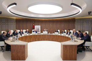 أخنوش يترأس الاجتماع الأول للجنة الوزارية لمتابعة تداعيات التوترات بالشرق الأوسط على الاقتصاد الوطني