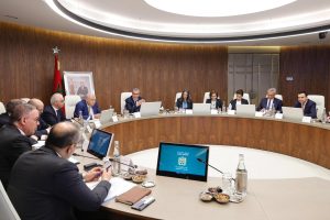 أخنوش يترأس الاجتماع الأول للجنة الوزارية لمتابعة تداعيات التوترات بالشرق الأوسط على الاقتصاد الوطني